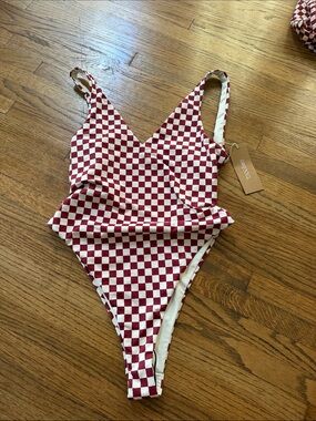 Tanlines bathing suit high cut leg